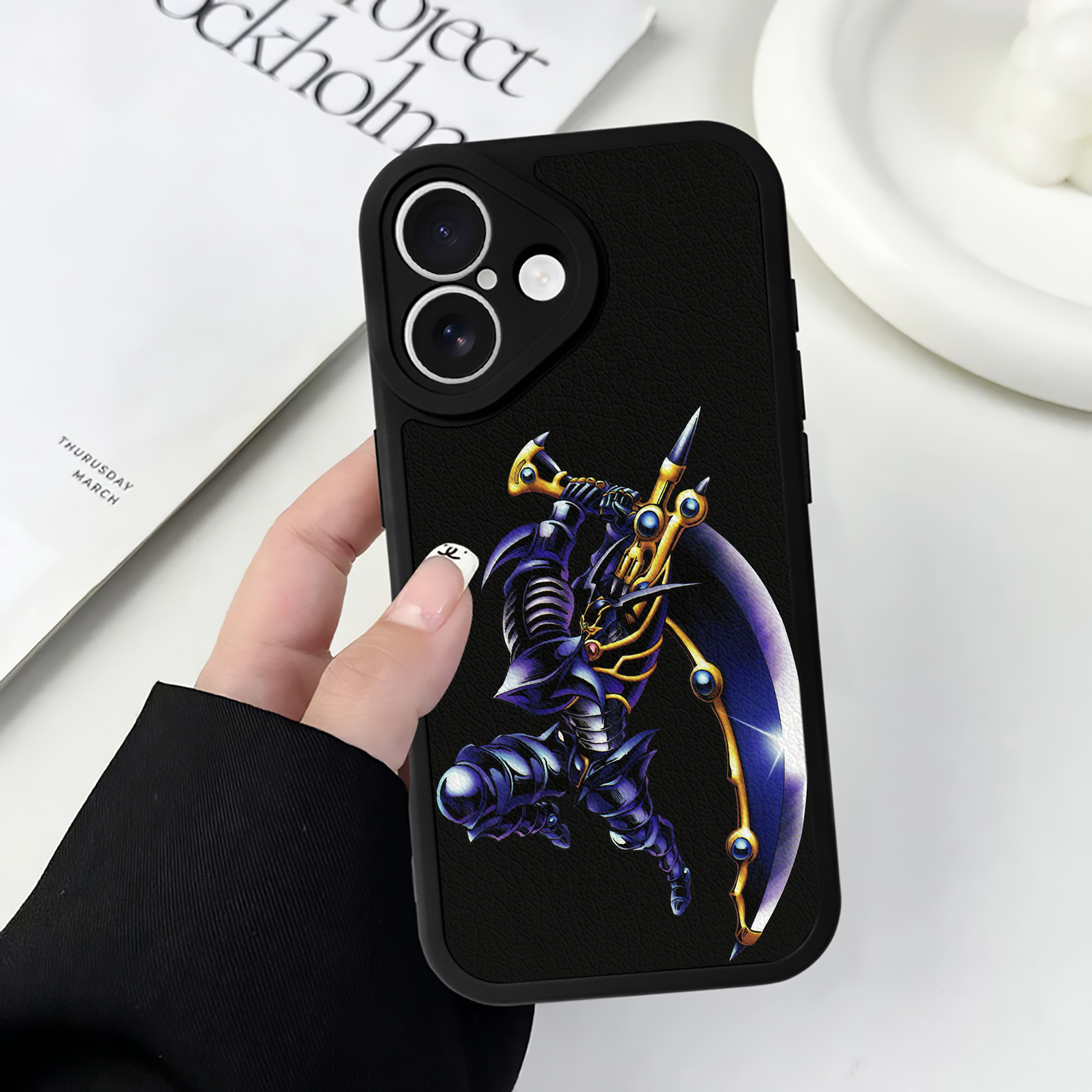 遊☆戯☆王 Yu-Gi-Oh! 【iPhone 16シリーズ対応】シリコンスマホケース（レザー調） 材質：シリコン
